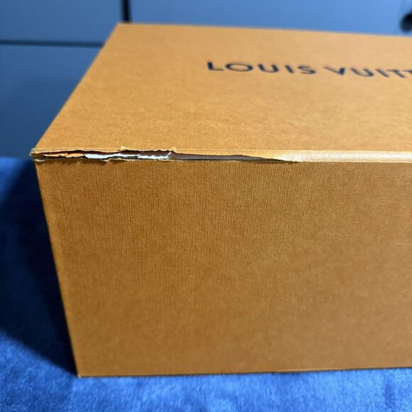 NIB Louis Vuitton Archlight Pump Monogram Stiletto Heel Pointed Toe 38 (US 8) - Picture 12 of 14